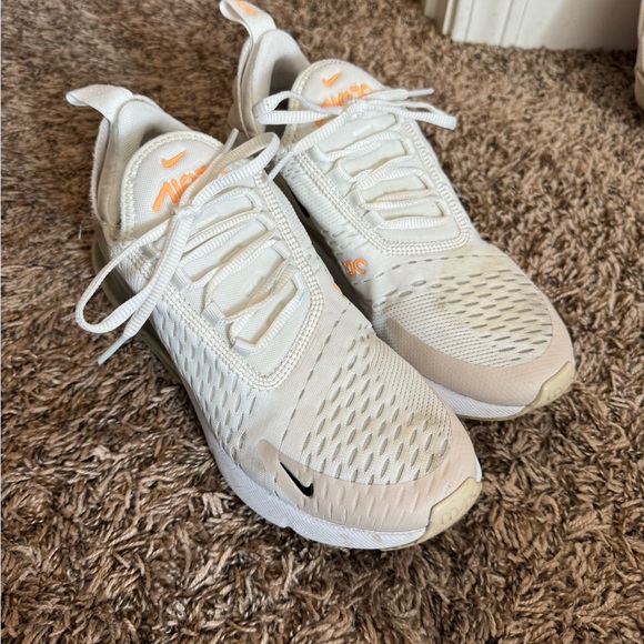 Nike Air Max 270 - Picture 1 of 8